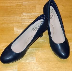 Clark's Platform Pumps in Navy